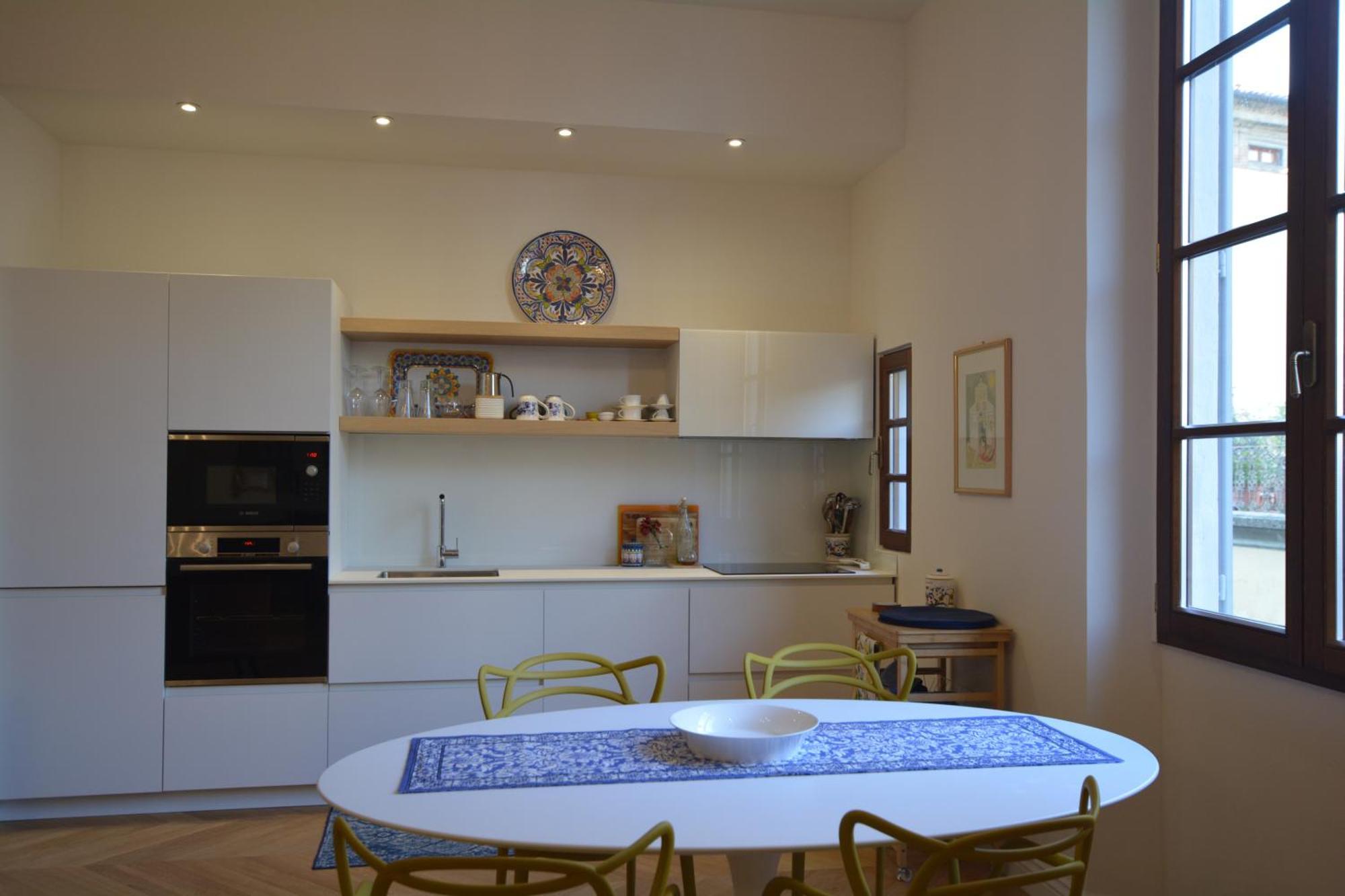 Servi Elegant With Terrace Appartamento